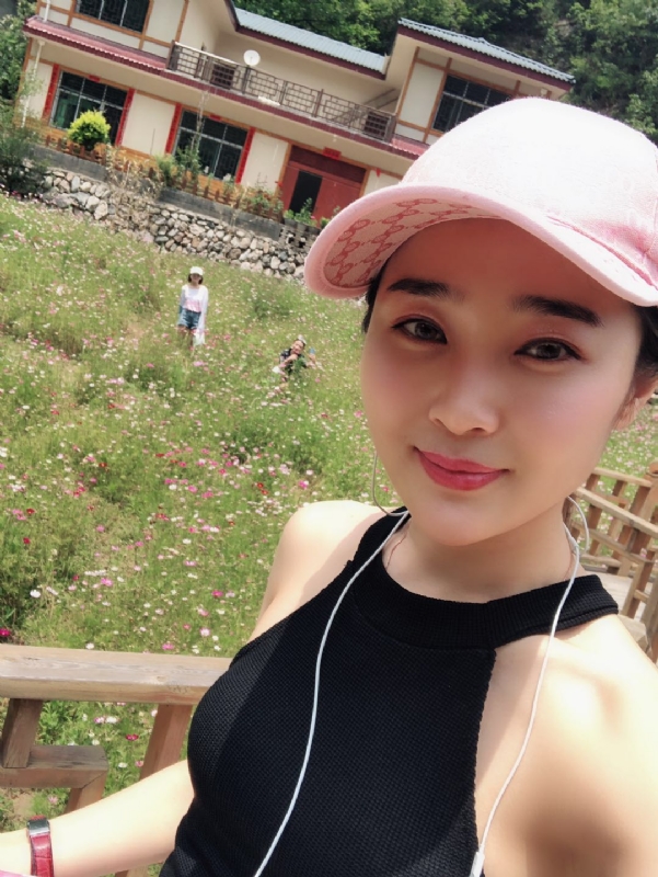 诗琪的第二张照片--襄阳相亲服务中心