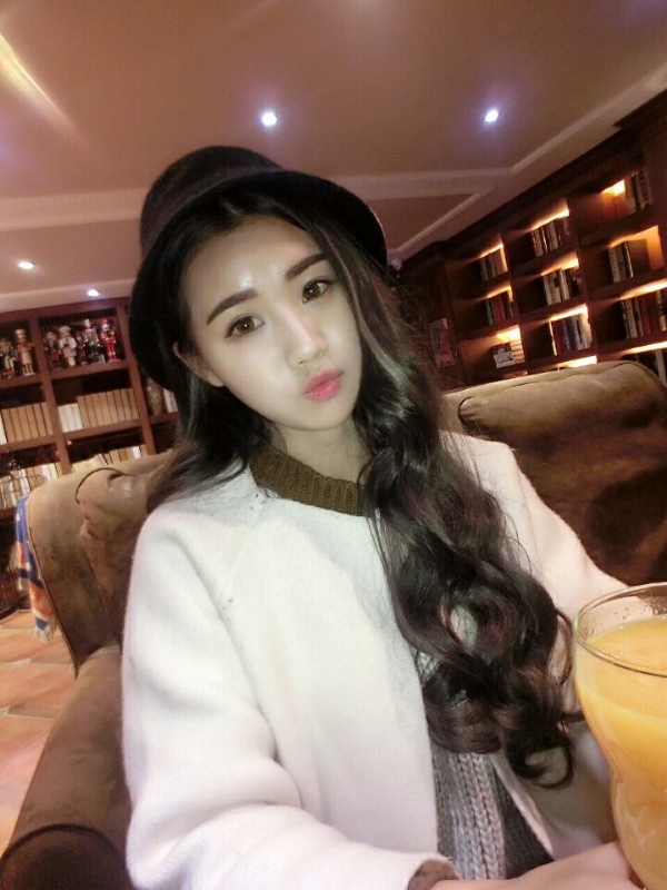 气质小妹的第三张照片--襄阳相亲服务中心