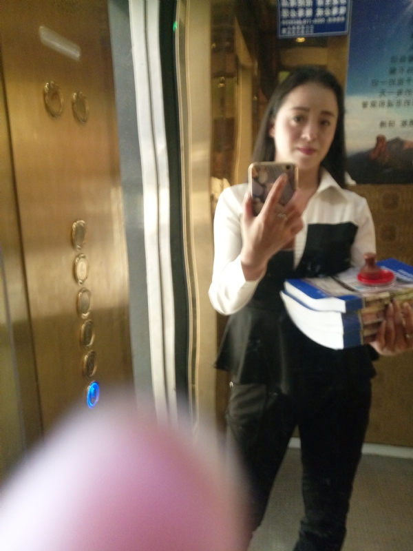 铿锵玫瑰的第一张照片--襄阳相亲服务中心