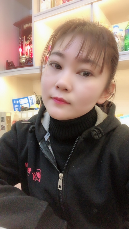 泡沫的第一张照片--襄阳相亲服务中心
