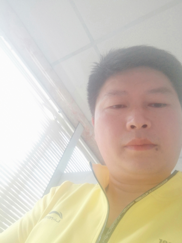 山男的第一张照片--襄阳相亲服务中心