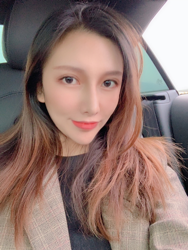 李岚Lancy的第一张照片--襄阳相亲服务中心