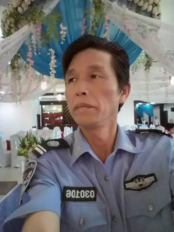 卧窗听雨的第二张照片--襄阳相亲服务中心