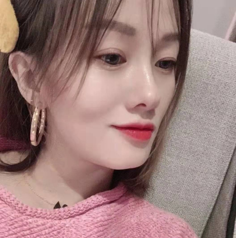 微醺的笑容的第一张照片--襄阳相亲服务中心