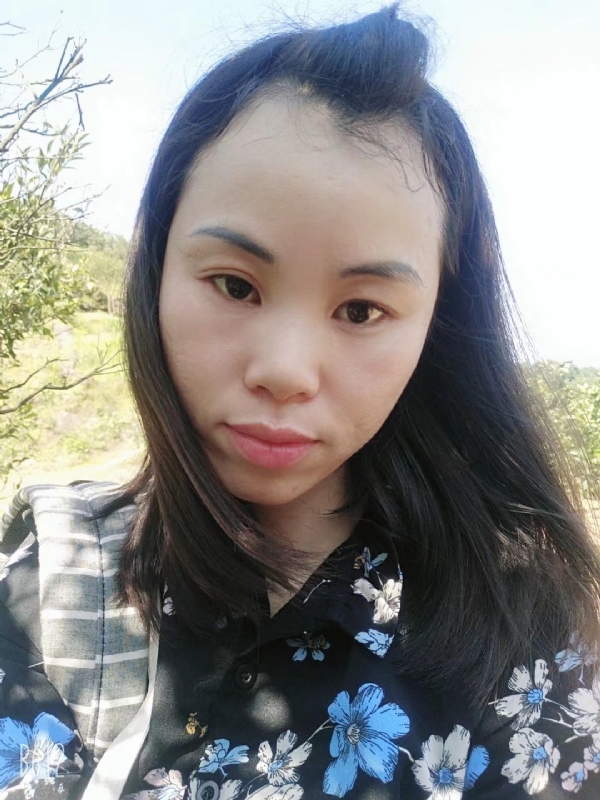 英英的第一张照片--襄阳相亲服务中心