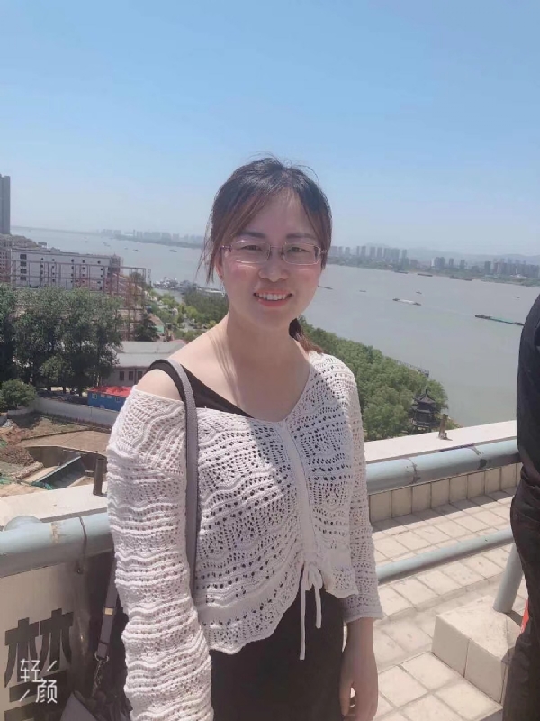 随缘的第一张照片--襄阳相亲服务中心