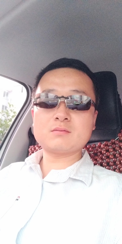 痛苦的单身狗的第一张照片--襄阳相亲服务中心