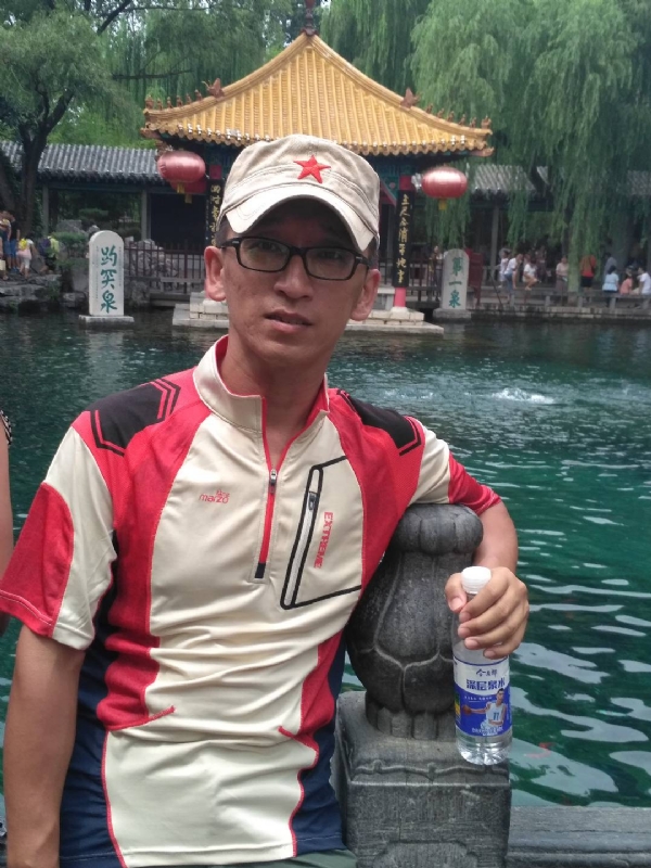 晓峰的第一张照片--襄阳相亲服务中心