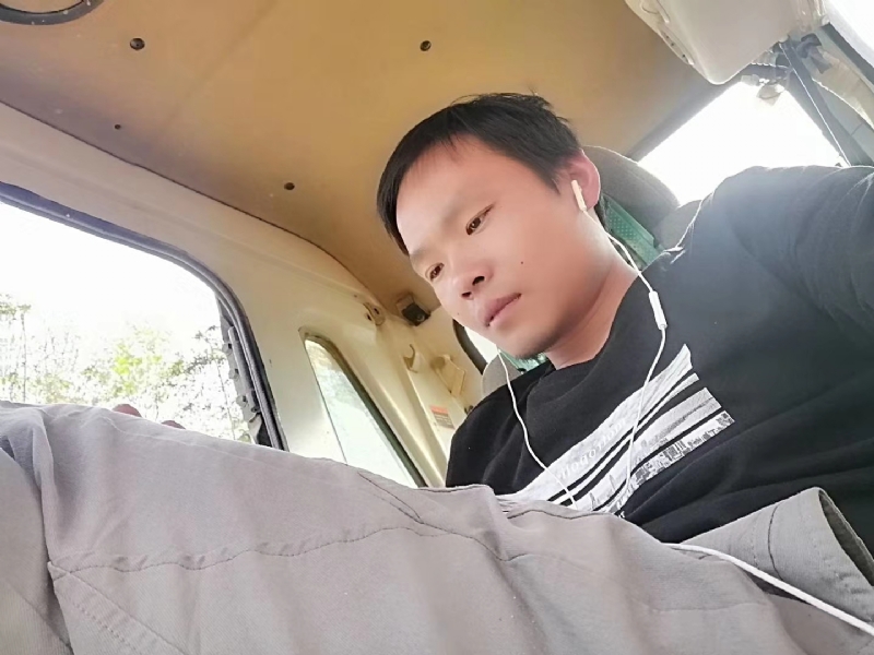 夜魇的第四张照片--襄阳相亲服务中心