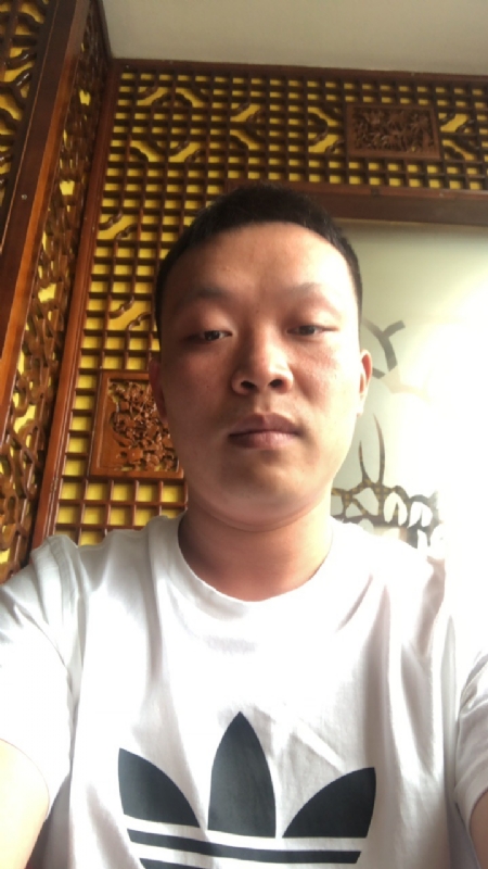 唐子龙的第二张照片--襄阳相亲服务中心