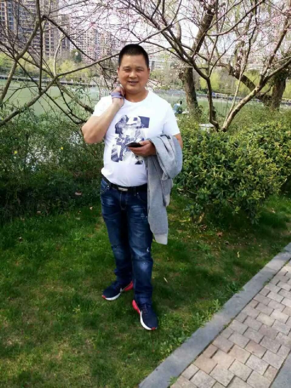 纯爷们的第一张照片--襄阳相亲服务中心