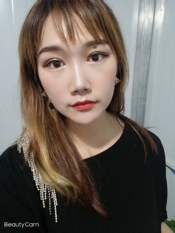 艾薇的第四张照片--襄阳相亲服务中心