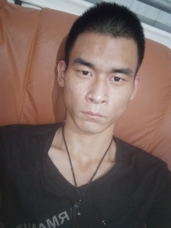 单身狗一枚的第三张照片--襄阳相亲服务中心