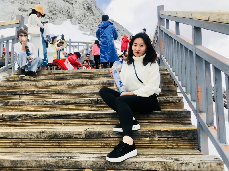 依雪的第四张照片--襄阳相亲服务中心