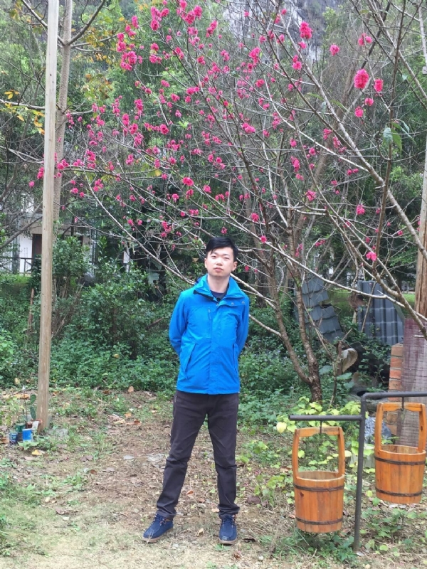 金生水起的第一张照片--襄阳相亲服务中心