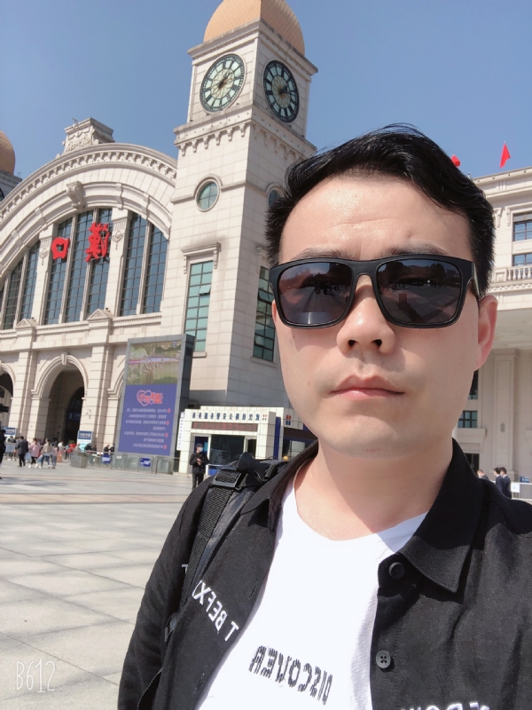 楚河畔的第一张照片--襄阳相亲服务中心