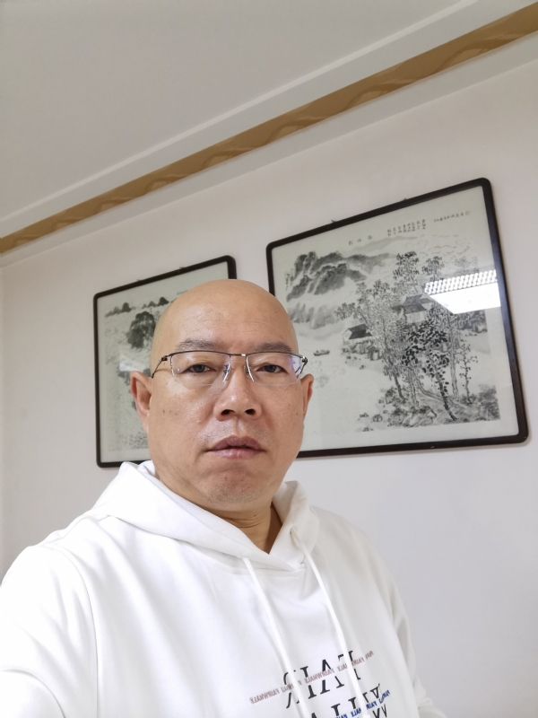 光头博士的第一张照片--襄阳相亲服务中心