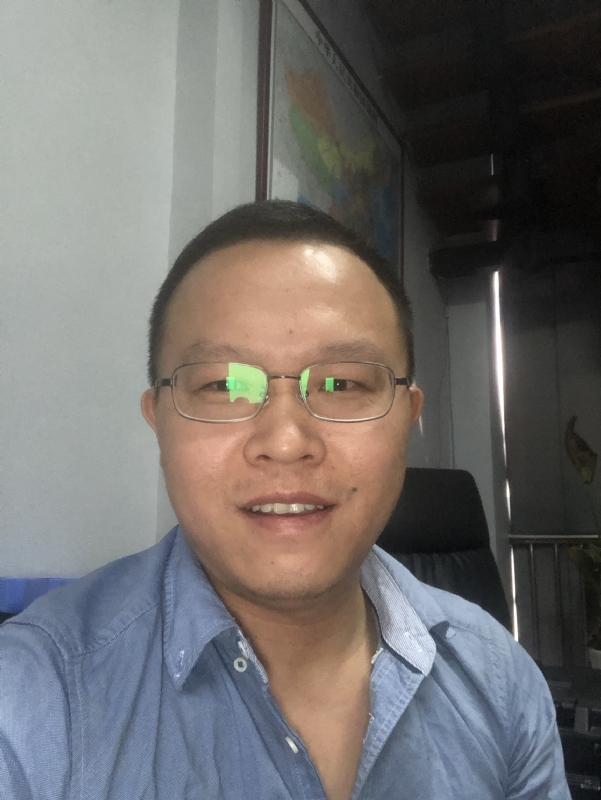 小吴的第一张照片--襄阳相亲服务中心