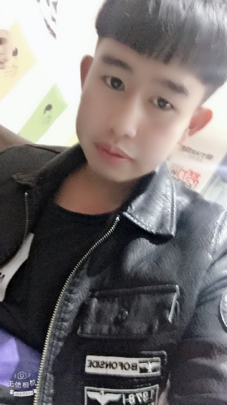 军绿色的第一张照片--襄阳相亲服务中心