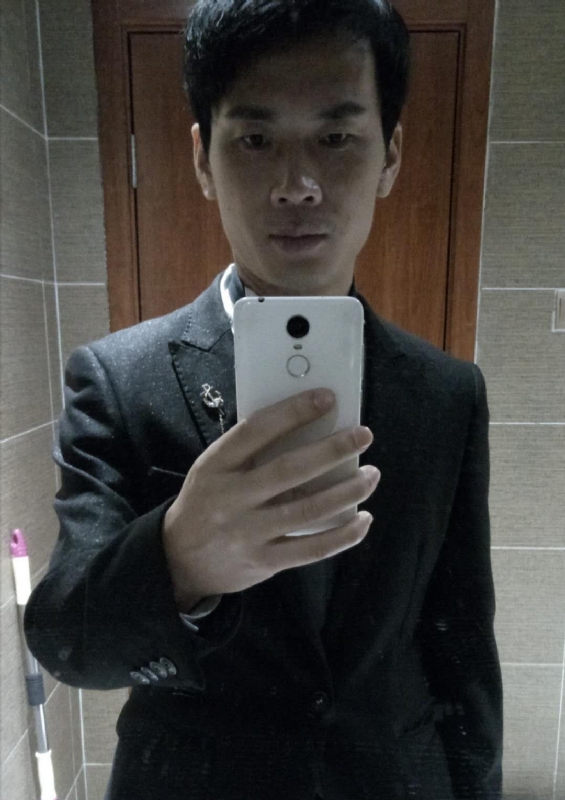 程先生的第一张照片--襄阳相亲服务中心