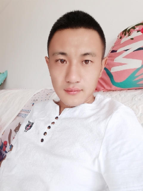 海阔天空的第一张照片--襄阳相亲服务中心