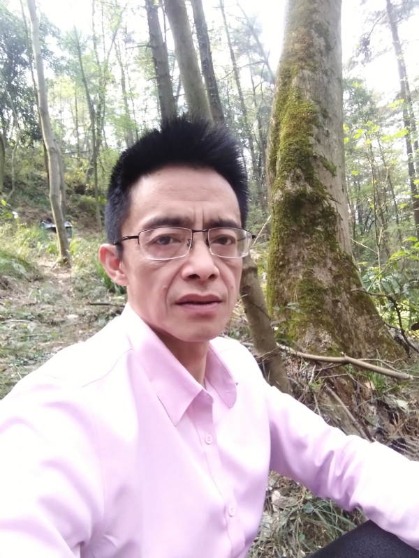 吴彬的第一张照片--襄阳相亲服务中心