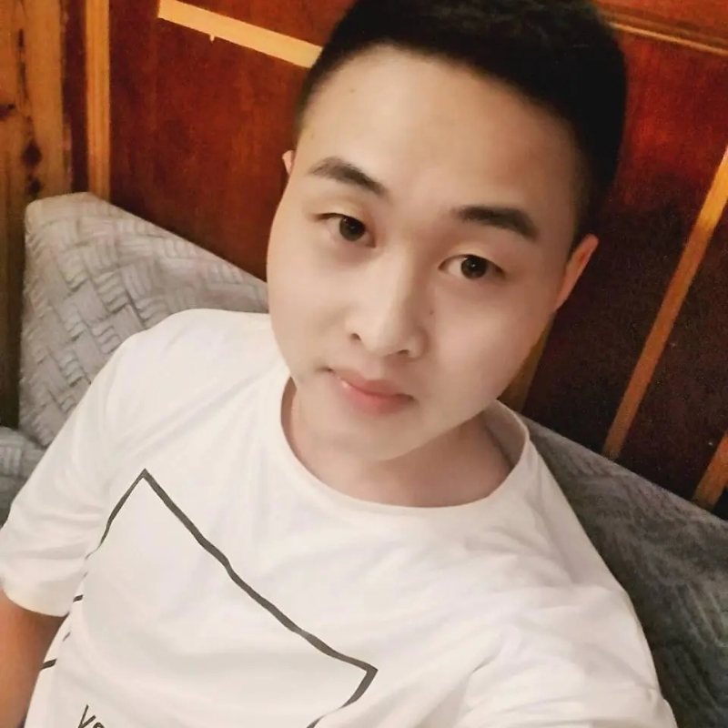 娃娃脸小爸爸的第一张照片--襄阳相亲服务中心