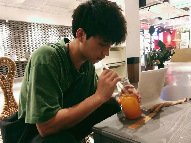 一花一世界的第一张照片--襄阳相亲服务中心