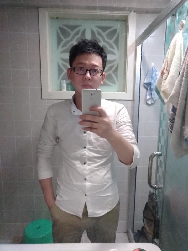 花谢魂伤的第一张照片--襄阳相亲服务中心