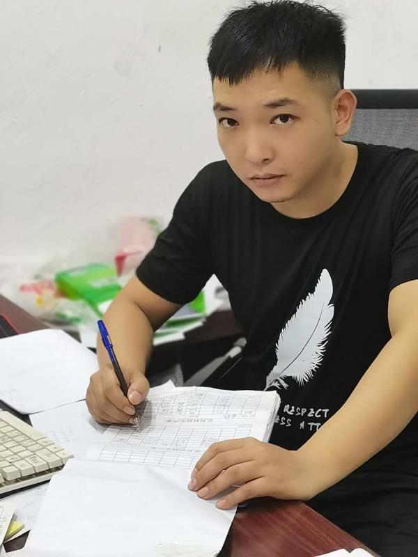 寻找另一伴的第一张照片--襄阳相亲服务中心