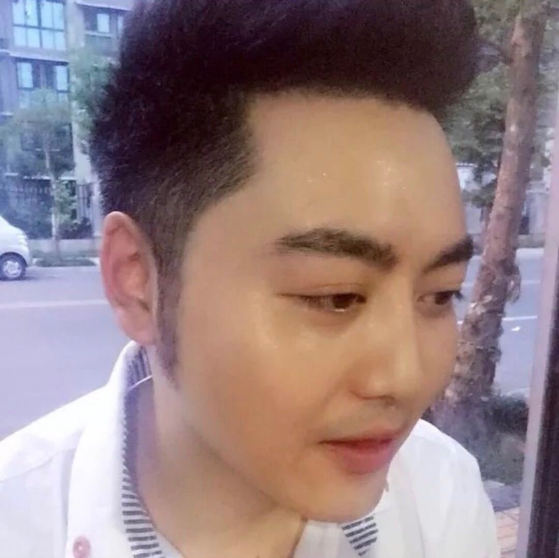 加油吧少年的第一张照片--襄阳相亲服务中心