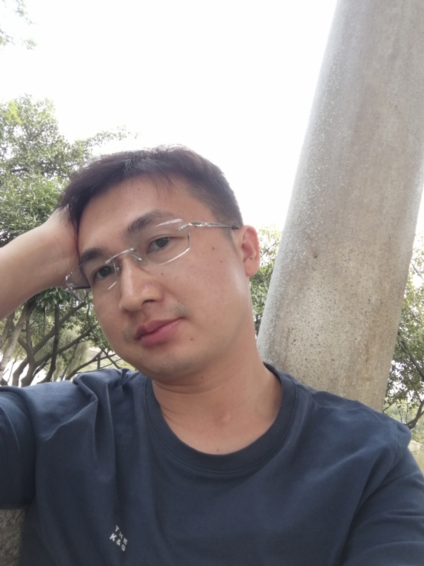 不如随风的第一张照片--襄阳相亲服务中心