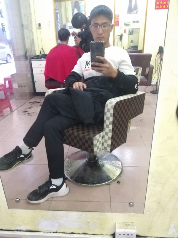hushuai的第一张照片--襄阳相亲服务中心