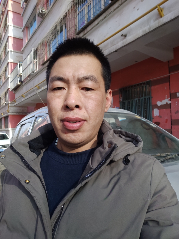 华哥的第一张照片--襄阳相亲服务中心