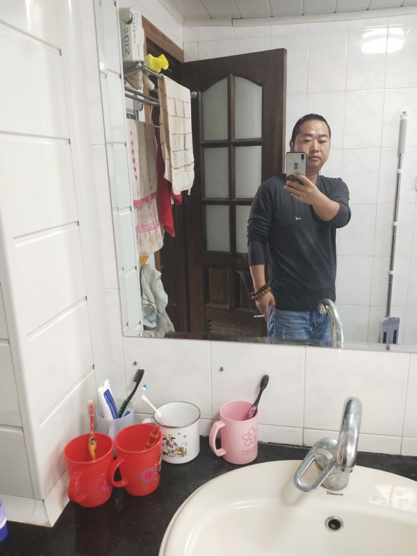 半世人间的第二张照片--襄阳相亲服务中心