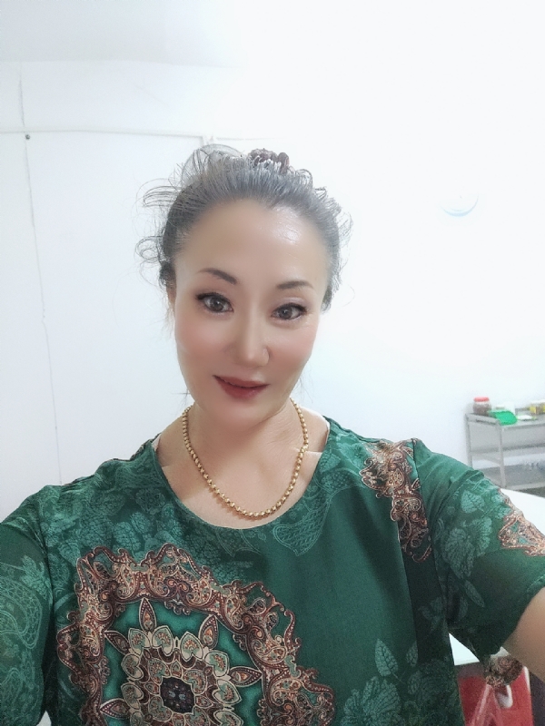 燕子的第二张照片--襄阳相亲服务中心