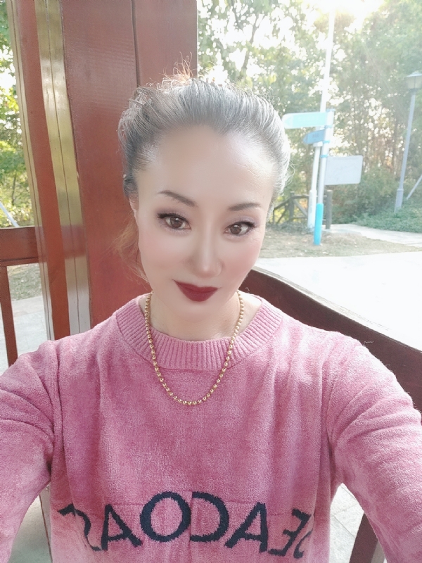 燕子的第五张照片--襄阳相亲服务中心