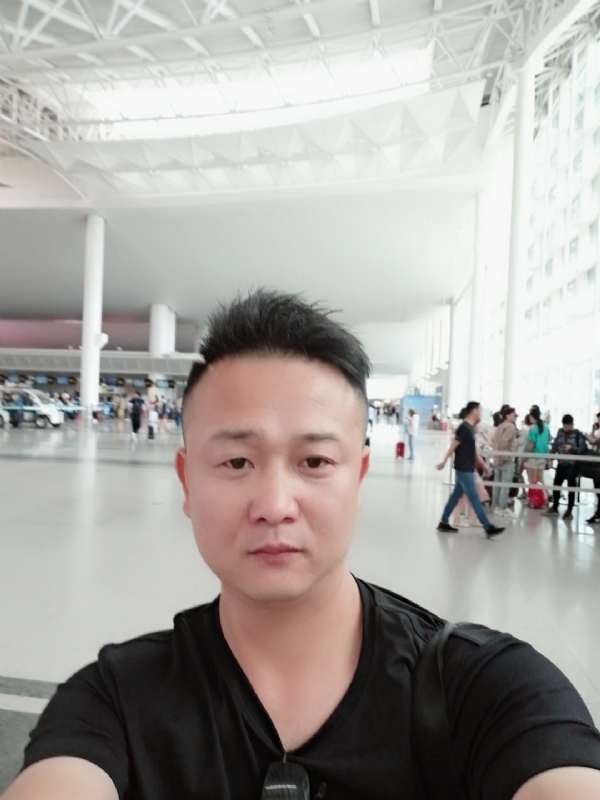 一叶知秋的第一张照片--襄阳相亲服务中心