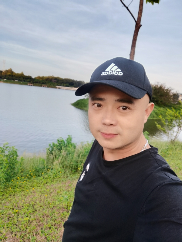 石头哥的第一张照片--襄阳相亲服务中心