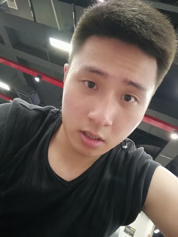 江南的雨的第一张照片--襄阳相亲服务中心