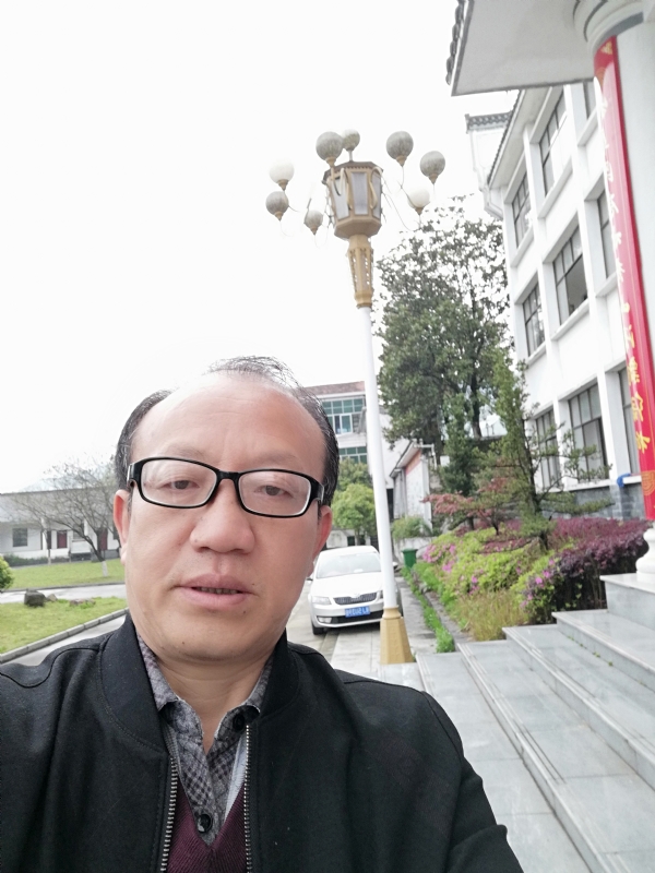 玫瑰祥云的第二张照片--襄阳相亲服务中心