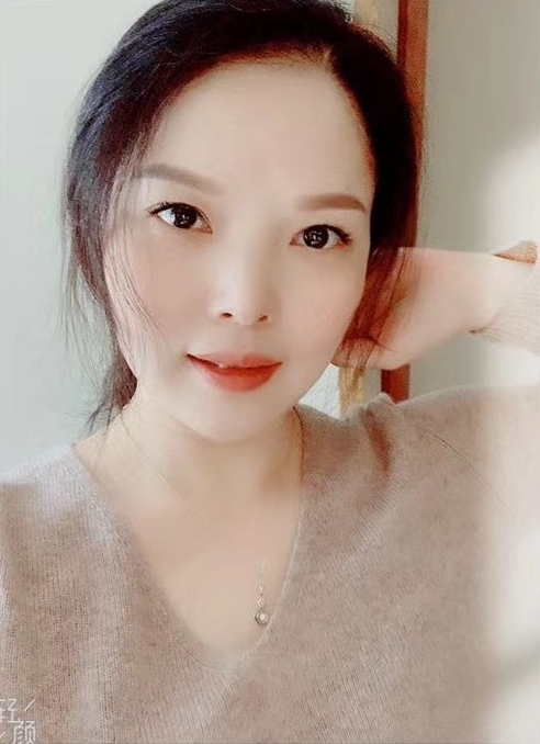 百荷的第一张照片--襄阳相亲服务中心