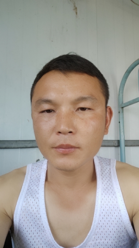 善良的人的第一张照片--襄阳相亲服务中心