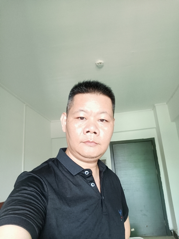 XAUXU的第一张照片--襄阳相亲服务中心