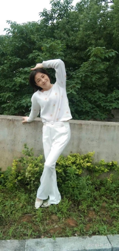 九妹的第四张照片--襄阳相亲服务中心