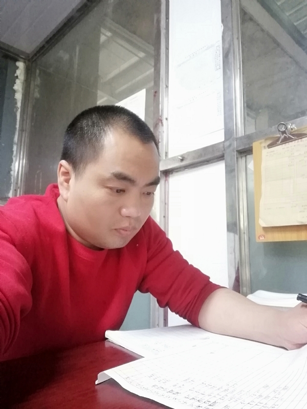 小吴的第一张照片--襄阳相亲服务中心