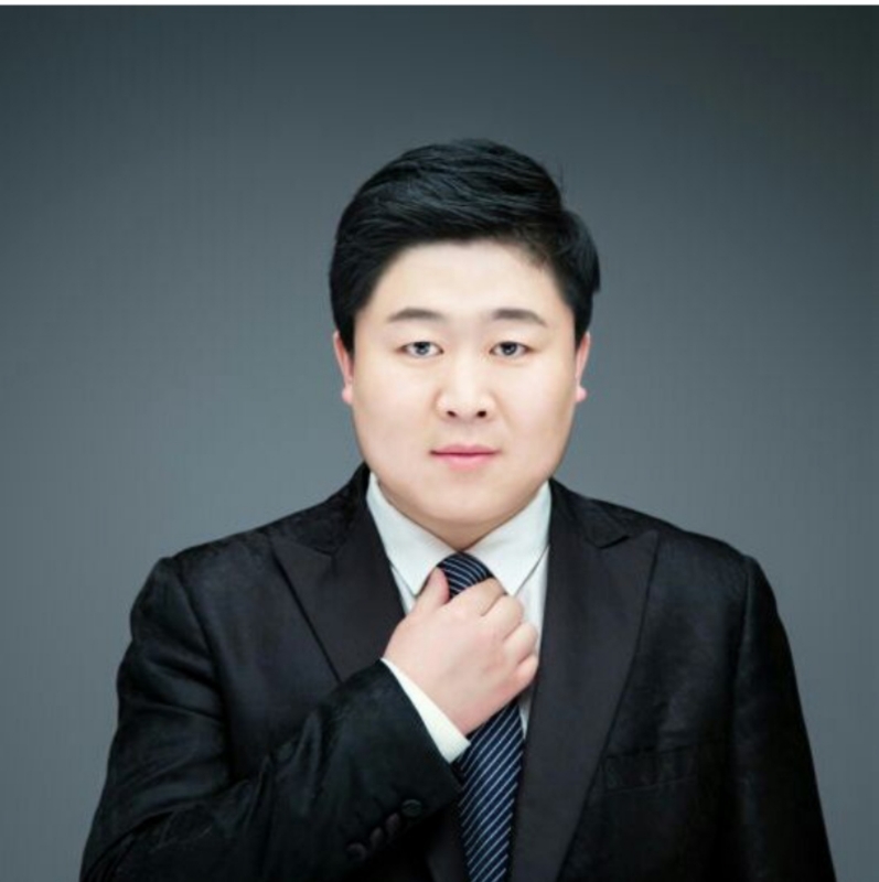 迷途小书童的第一张照片--襄阳相亲服务中心