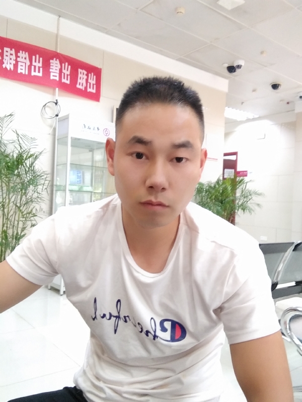 小少的第二张照片--襄阳相亲服务中心