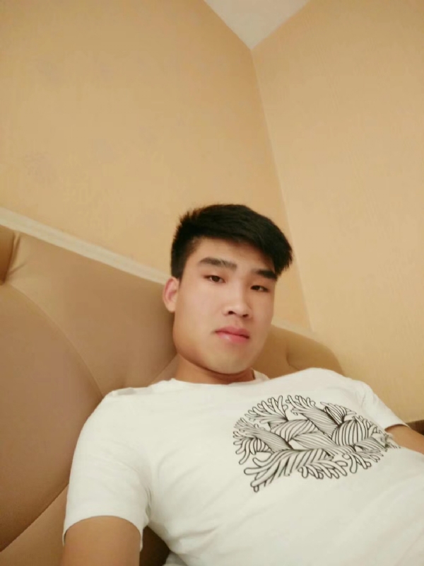 谁不曾孤单上路的第二张照片--襄阳相亲服务中心