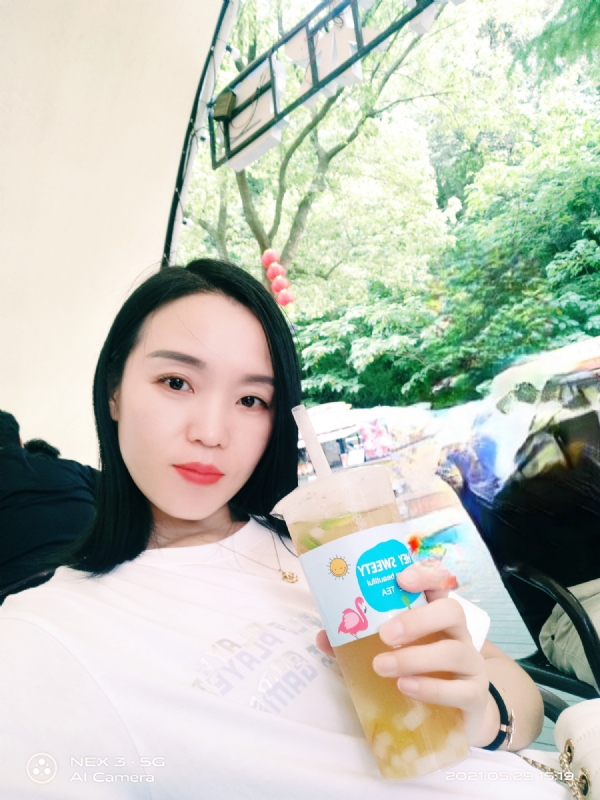 鱼鱼的第一张照片--襄阳相亲服务中心